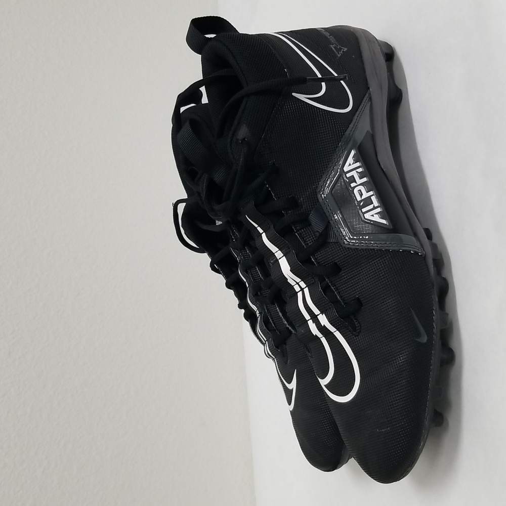 Mens soccer shoes.